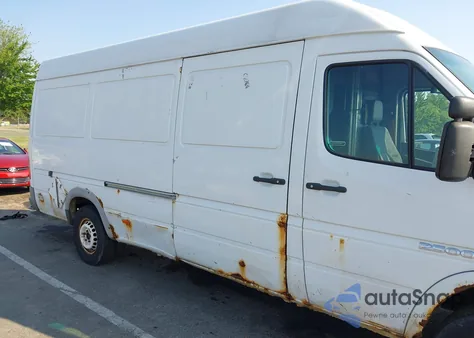 2006 Dodge Sprinter Van 2500 Shc из США, поврежденный, VIN WD0PD744965958050